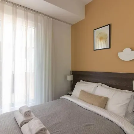 Daire Trendy & Compact 2br W/ Free Parking #18